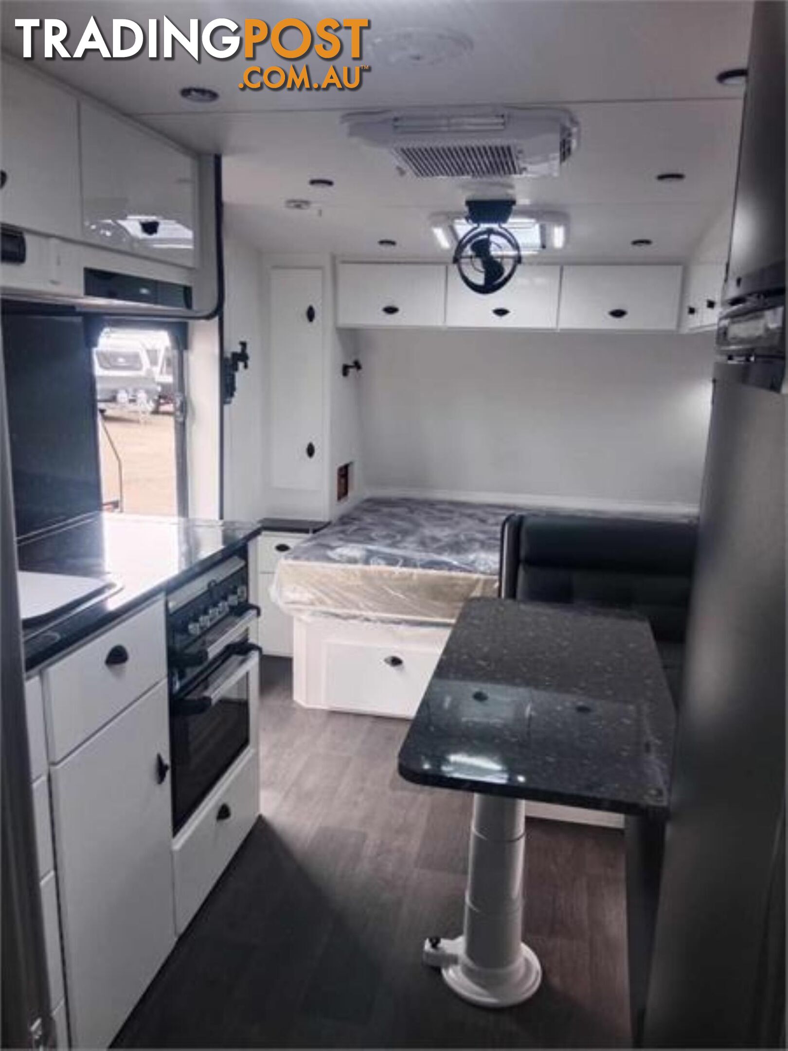 2024 LA VISTA EL NIDO FAMILY CARAVAN 19FT 6