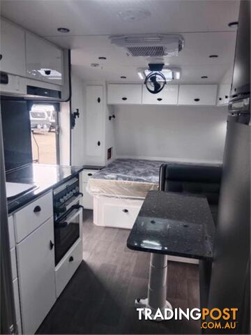 2024 LA VISTA EL NIDO FAMILY CARAVAN 19FT 6