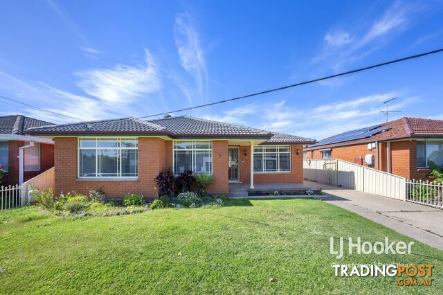 4 LESTER ROAD GREYSTANES NSW 2145