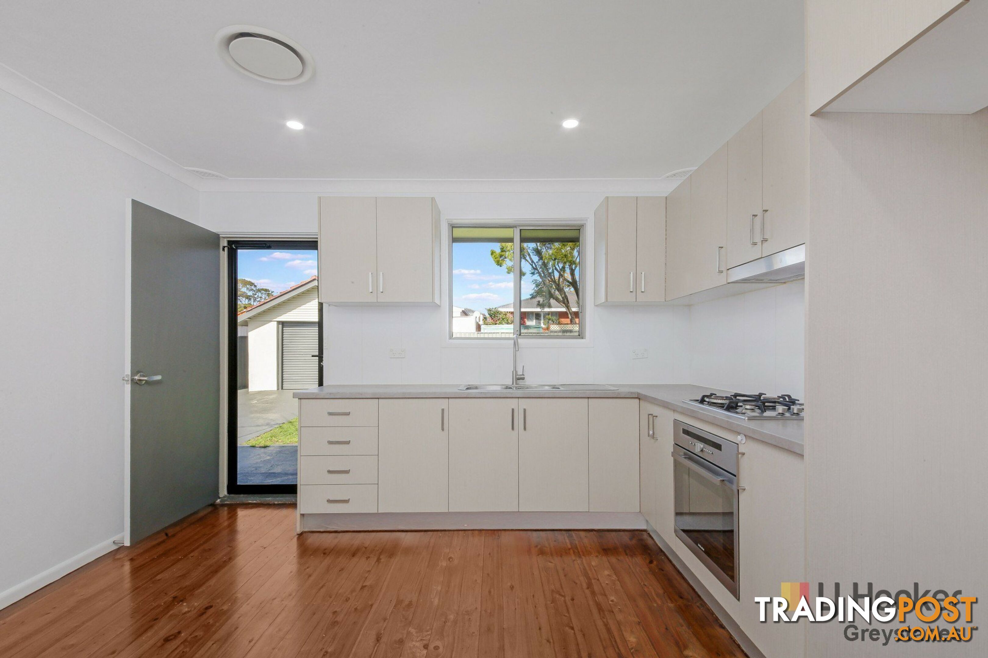 16 Gwydir Street GREYSTANES NSW 2145