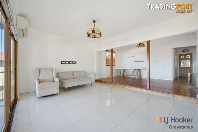 192 Greystanes Rd GREYSTANES NSW 2145 - photo 3 of 9