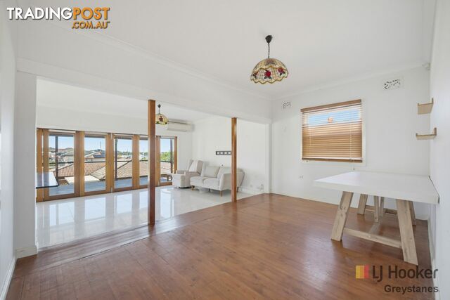 192 Greystanes Rd GREYSTANES NSW 2145 - photo 4 of 9