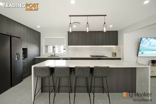 8 Poppy Place GREYSTANES NSW 2145 - photo 2 of 12