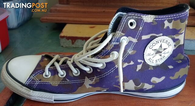 Chuck Taylor Converse Camo style