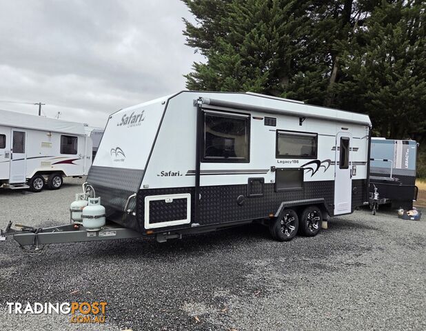 Safari Legacy196