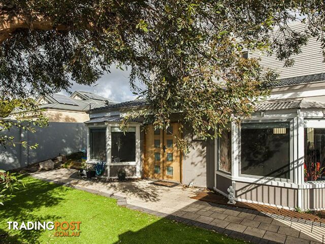 8 Benan Street KALLAROO WA 6025