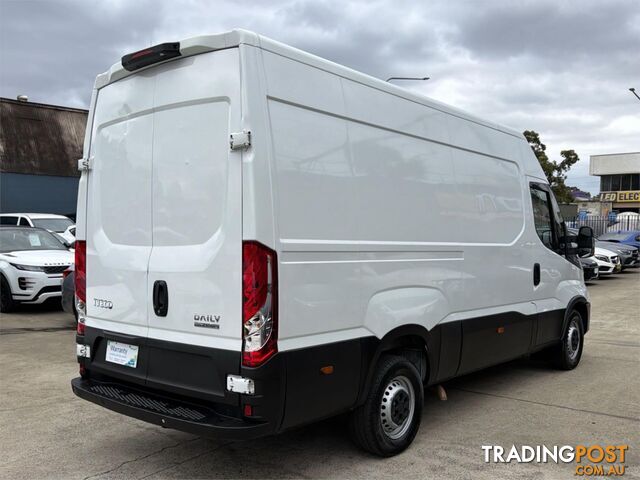 2021 IVECO DAILY 35S14V VAN - photo 4 of 13