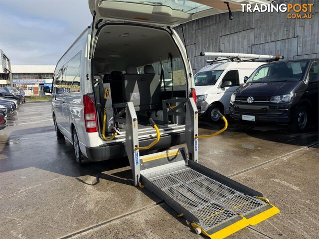 2017 TOYOTA HIACE COMMUTER TRH223R BUS