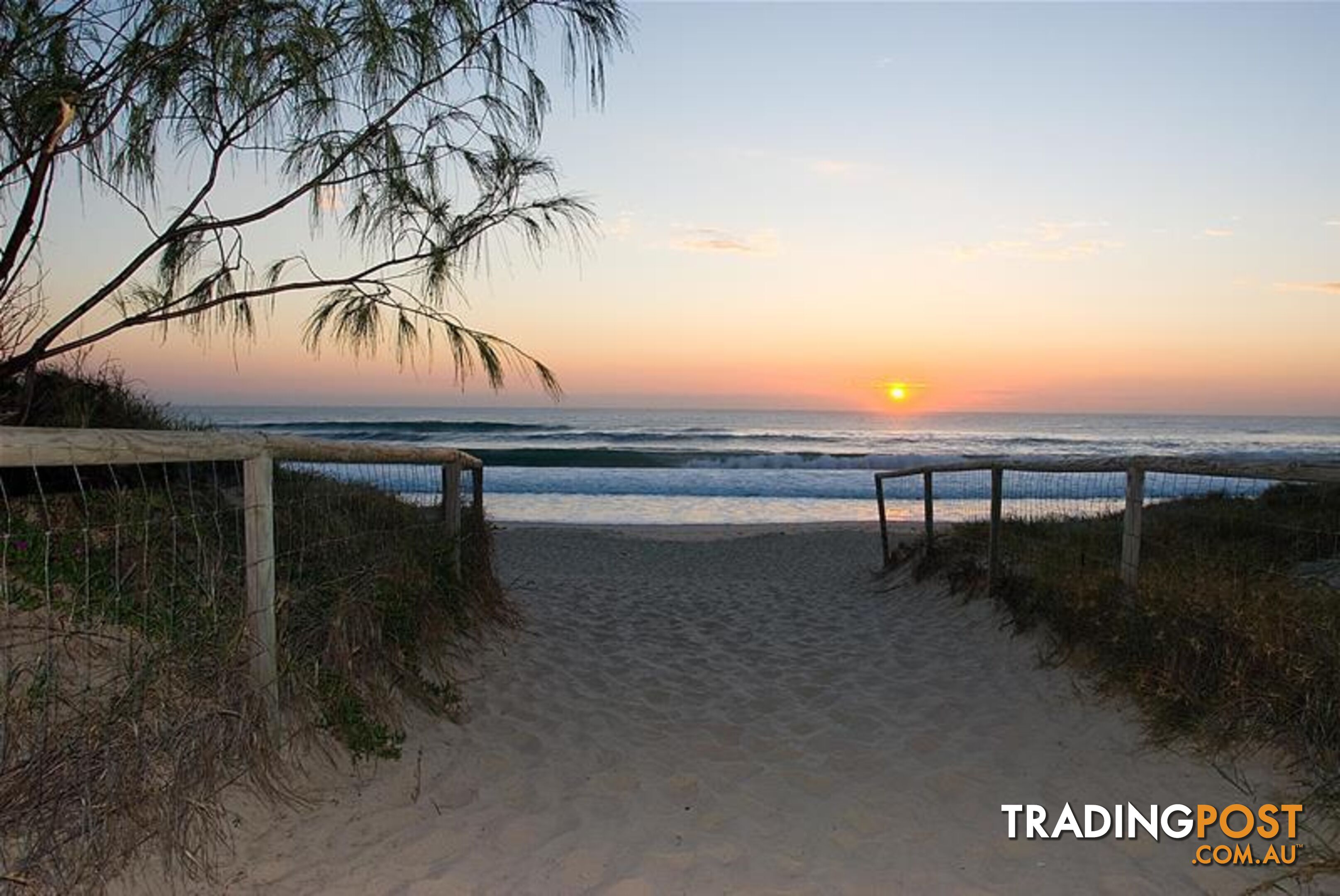 'PEAK LODGE' 10 Peak Avenue Main Beach QLD 4217