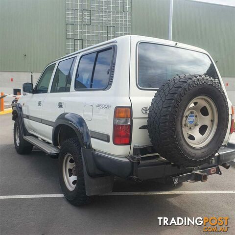 1994 TOYOTA LANDCRUISER GXL (4X4)  SUV, 4 DOORS, 8 SEATS