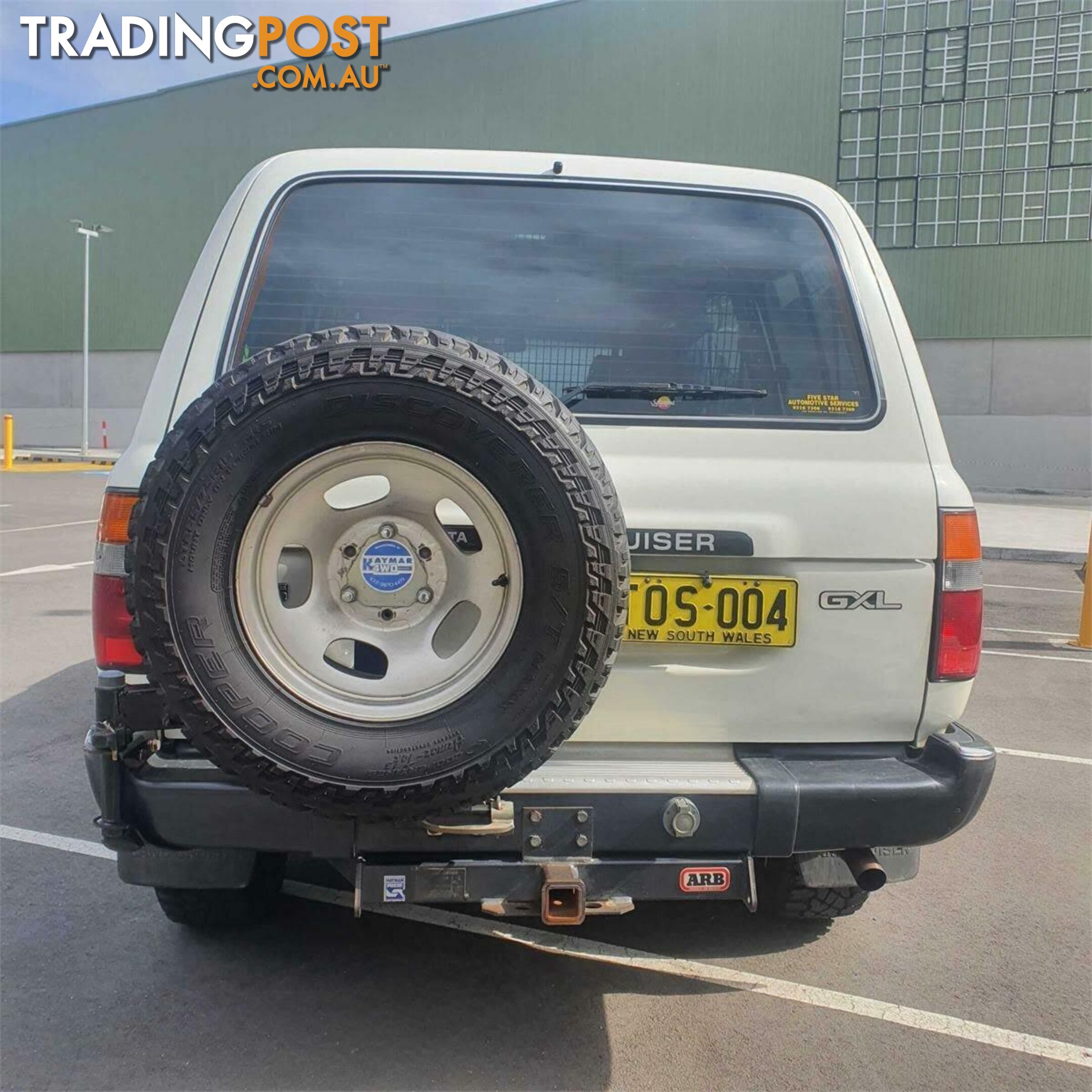 1994 TOYOTA LANDCRUISER GXL (4X4)  SUV, 4 DOORS, 8 SEATS