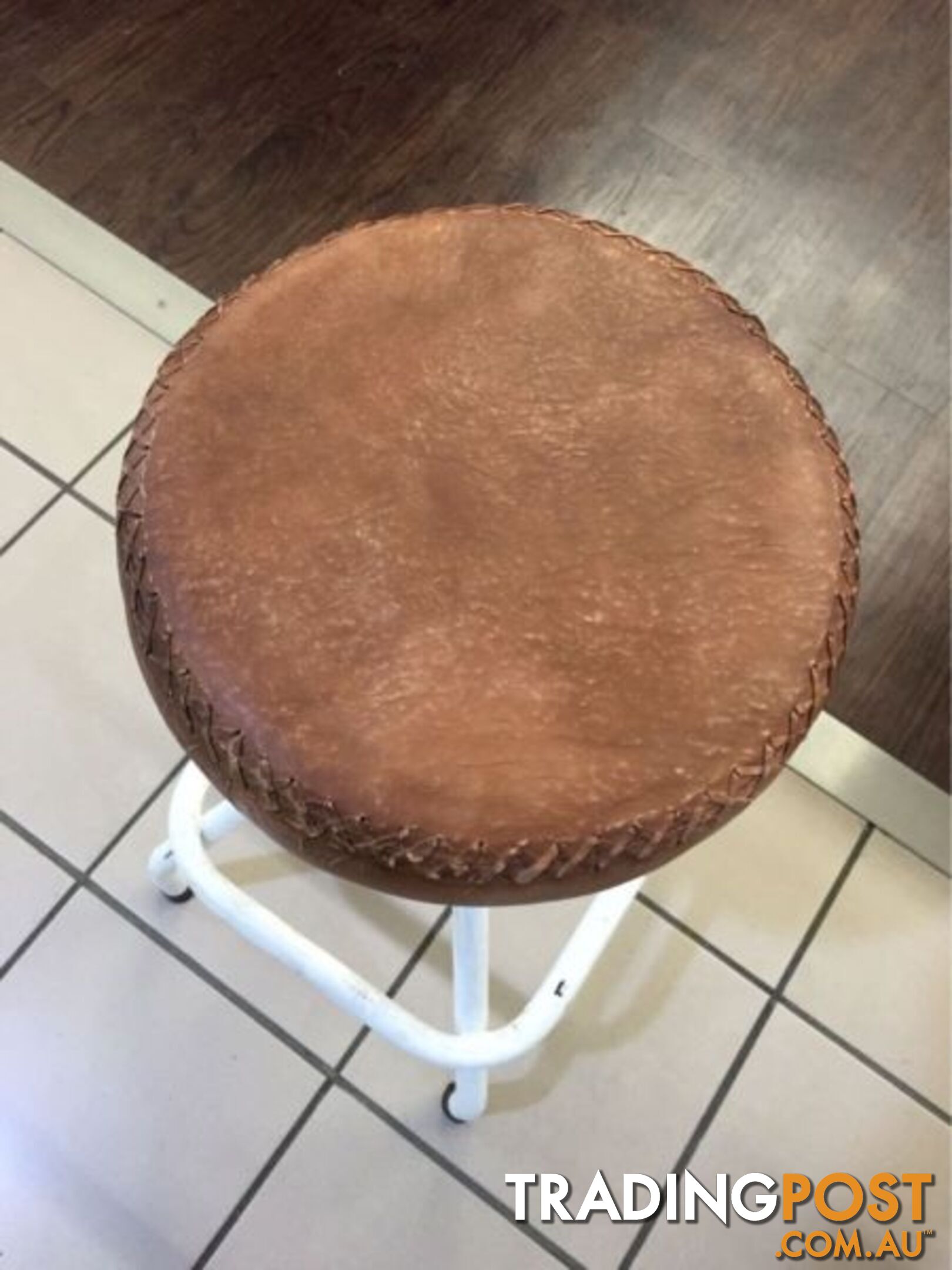 TOMMY BAR STOOLS