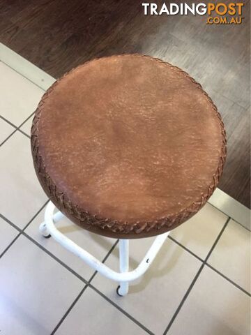 TOMMY BAR STOOLS