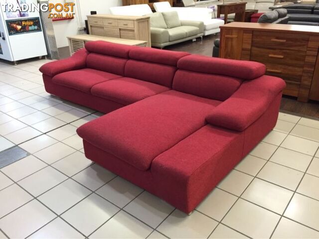 CLEARANCE 3 SEATER + CHAISE W/ADJUSTABLE HEADRESTS