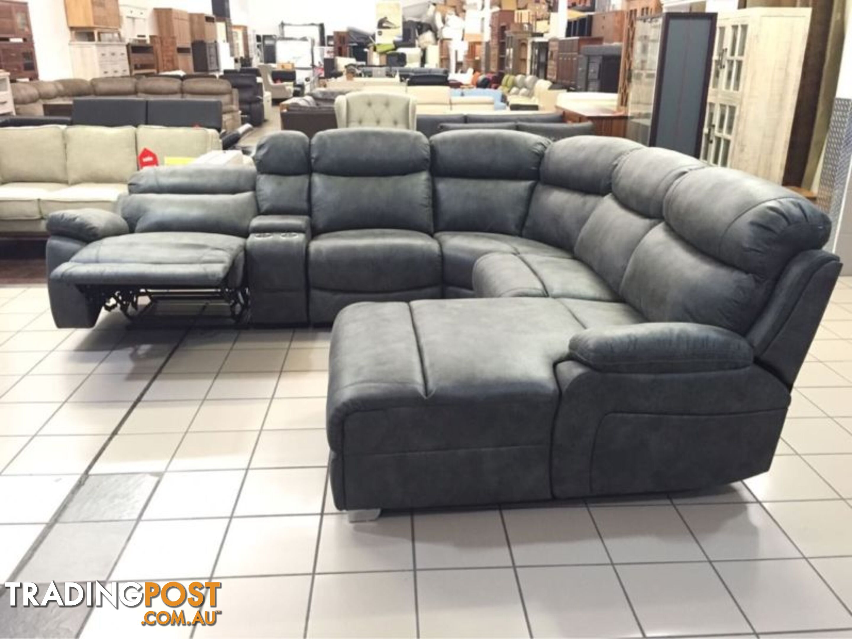 CLEARANCE CORNER MODULAR LOUNGE W/CHAISE AND RECLINER