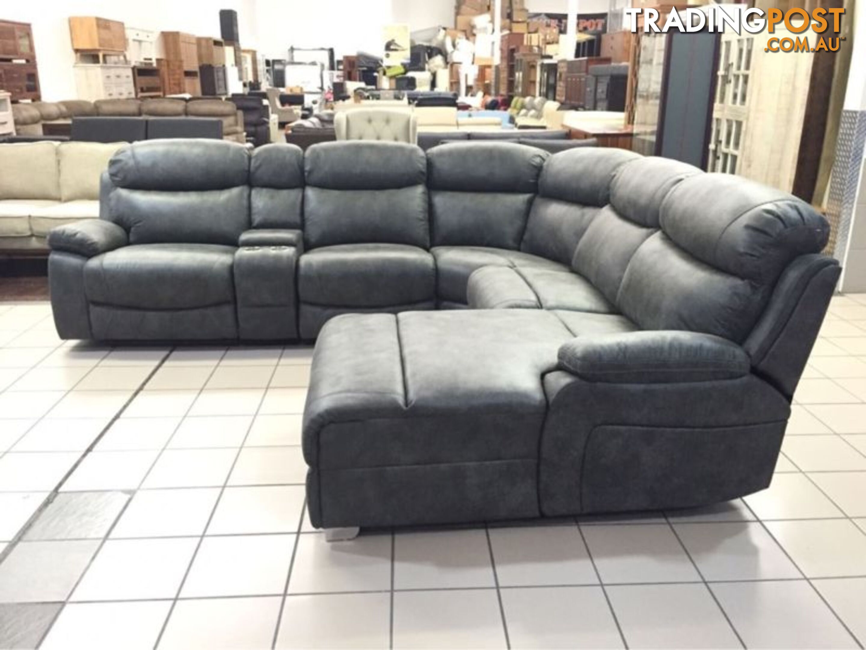 CLEARANCE CORNER MODULAR LOUNGE W/CHAISE AND RECLINER