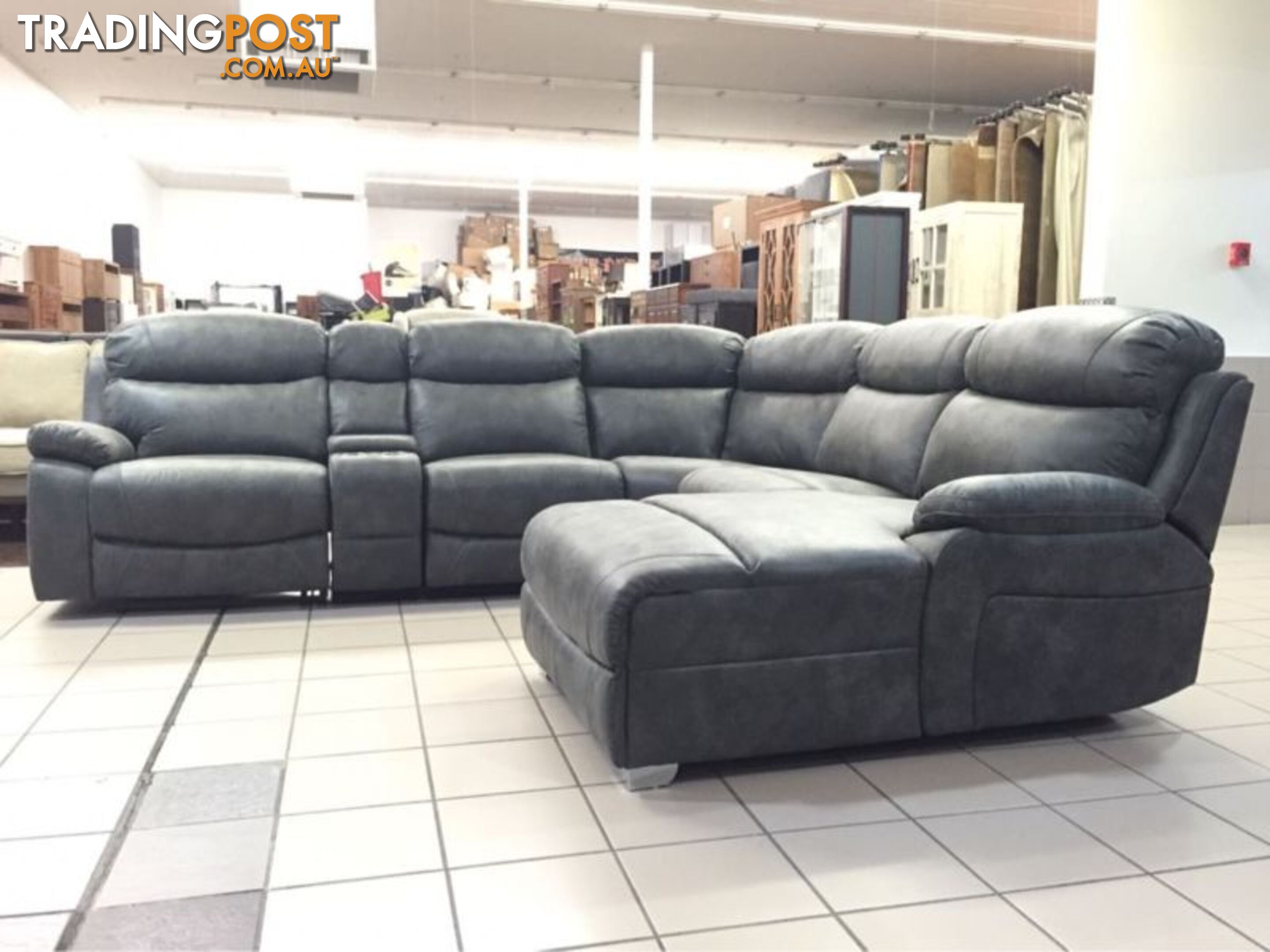 CLEARANCE CORNER MODULAR LOUNGE W/CHAISE AND RECLINER