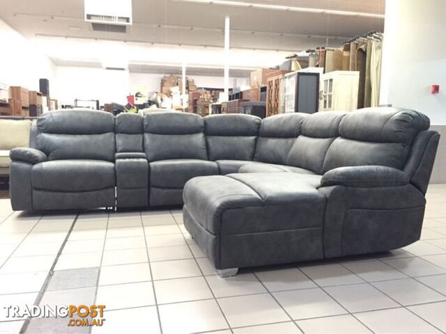 CLEARANCE CORNER MODULAR LOUNGE W/CHAISE AND RECLINER