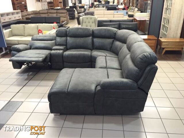 CLEARANCE CORNER MODULAR LOUNGE W/CHAISE AND RECLINER