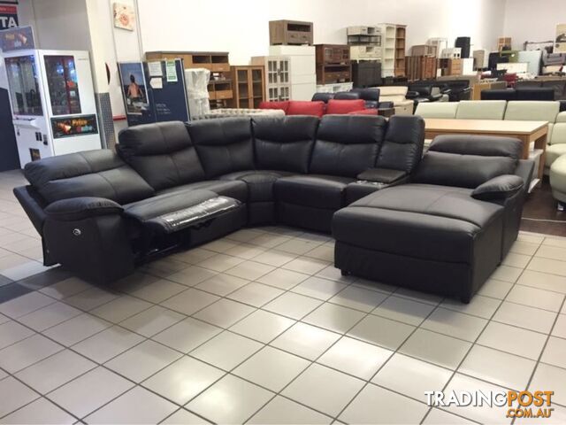 GENIUNE LEATHER - CORNER LOUNGE W/2 RECLINERS