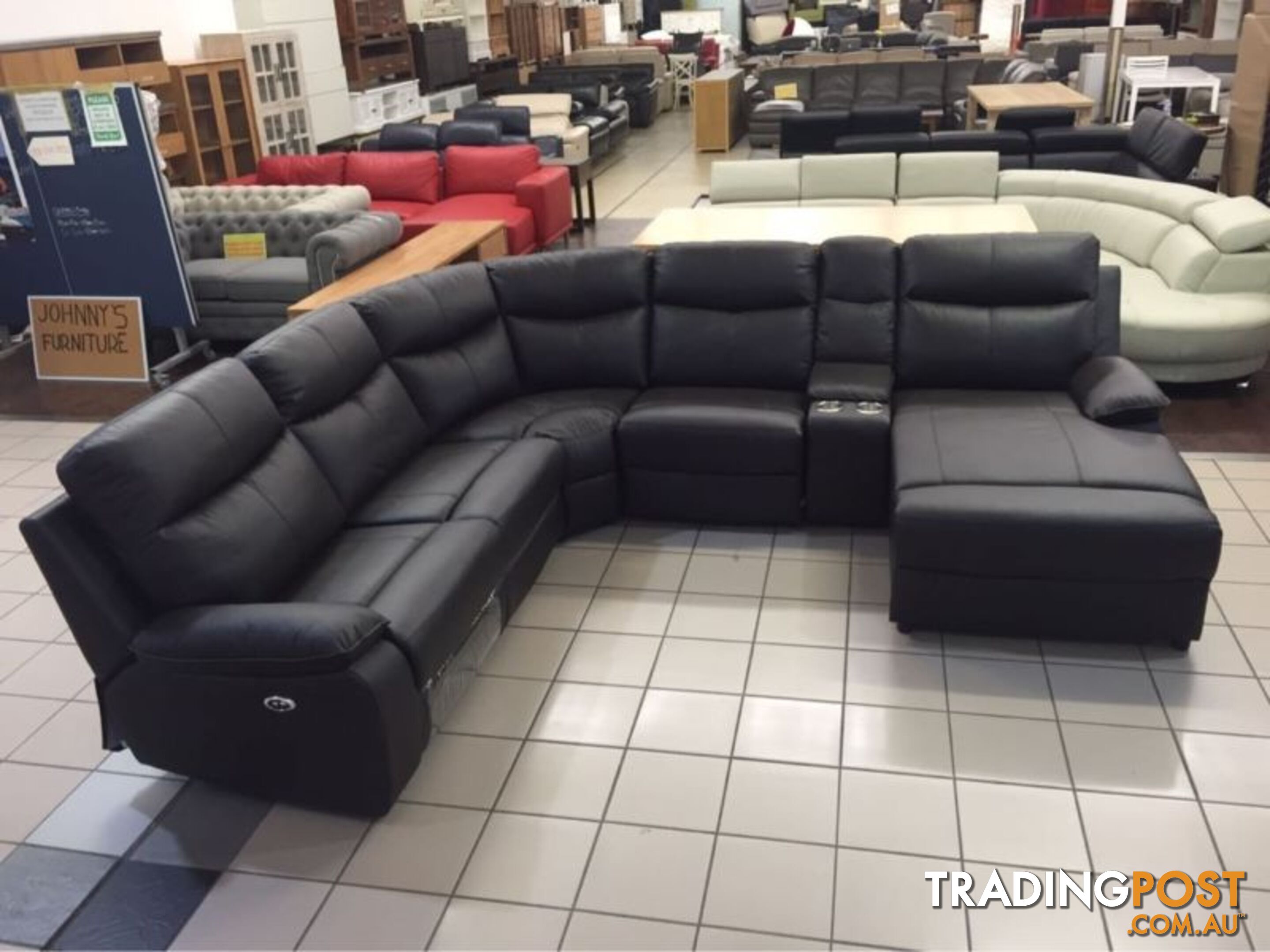 GENIUNE LEATHER - CORNER LOUNGE W/2 RECLINERS