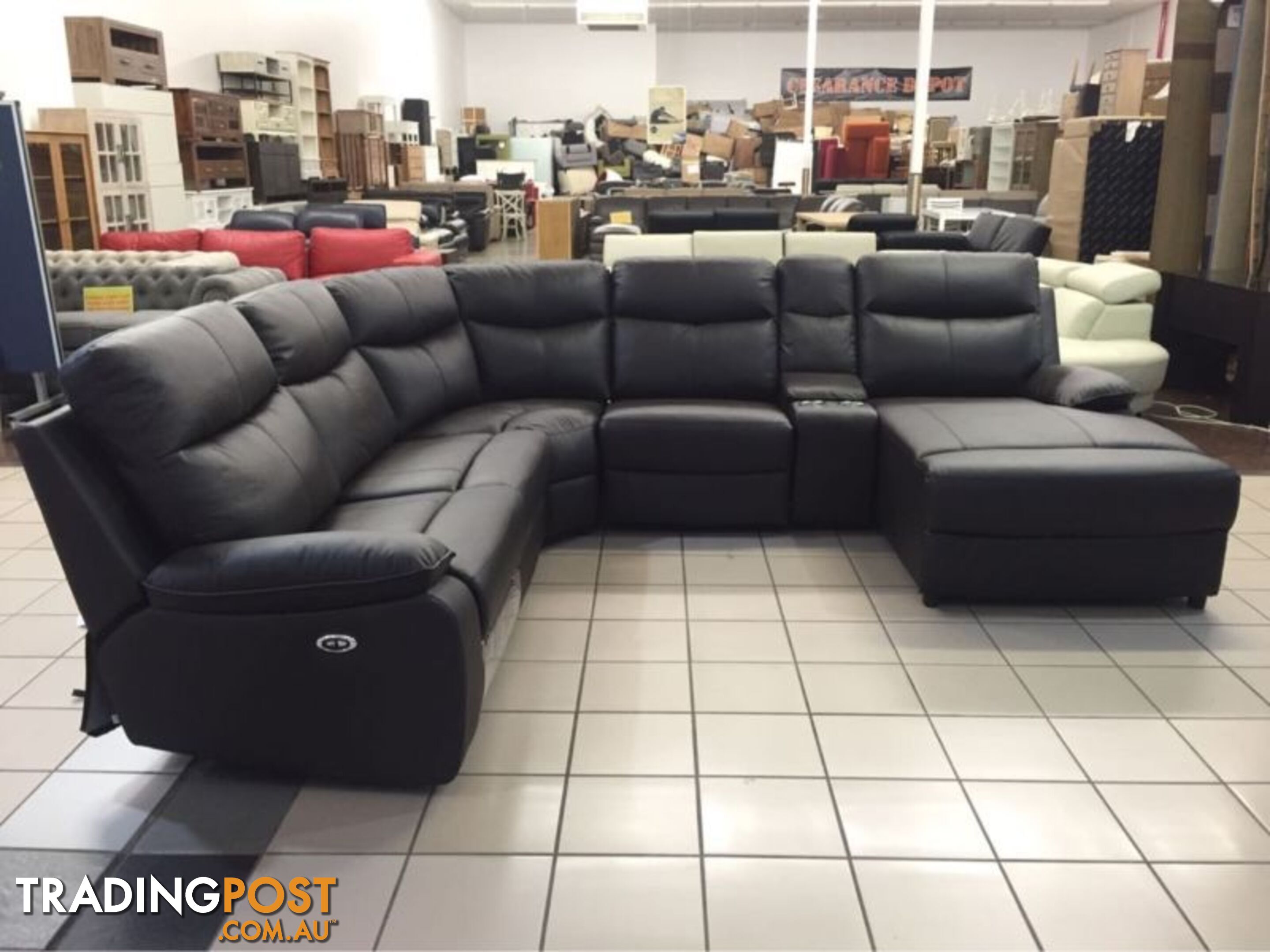 GENIUNE LEATHER - CORNER LOUNGE W/2 RECLINERS