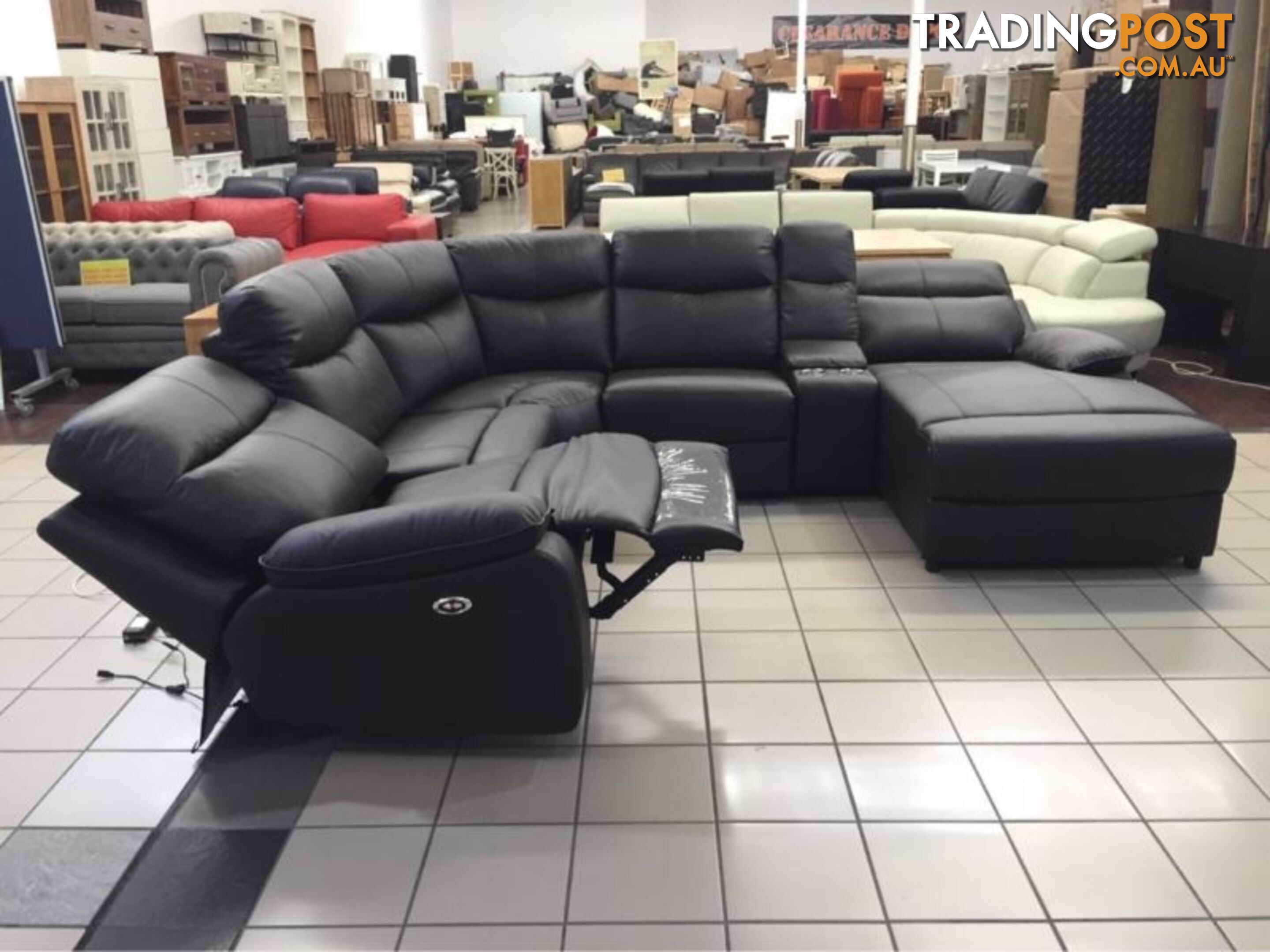 GENIUNE LEATHER - CORNER LOUNGE W/2 RECLINERS