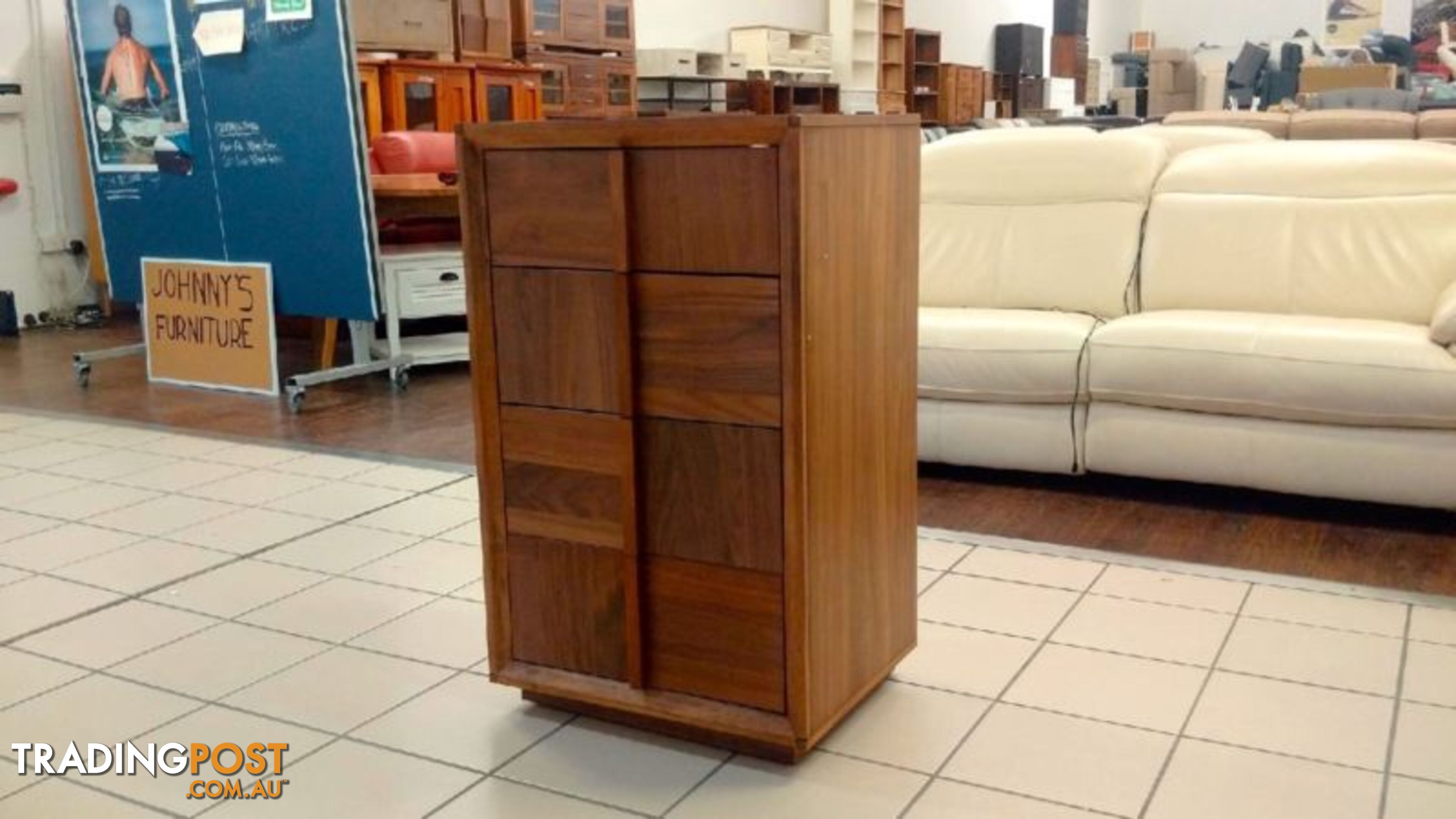 WALNUT 4 DRAWER TALLBOY