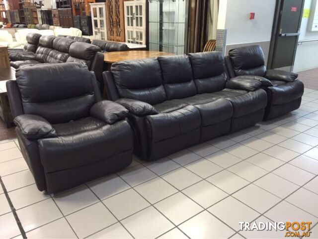 CLEARANCE 100% LEATHER 3 SEATER + 2 ARMCHAIRS ELECTRIC RECLINER