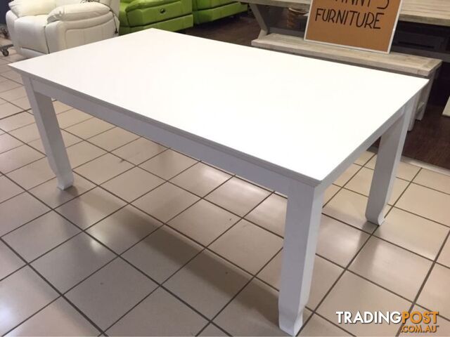 VERONA DINING TABLE (WHITE)