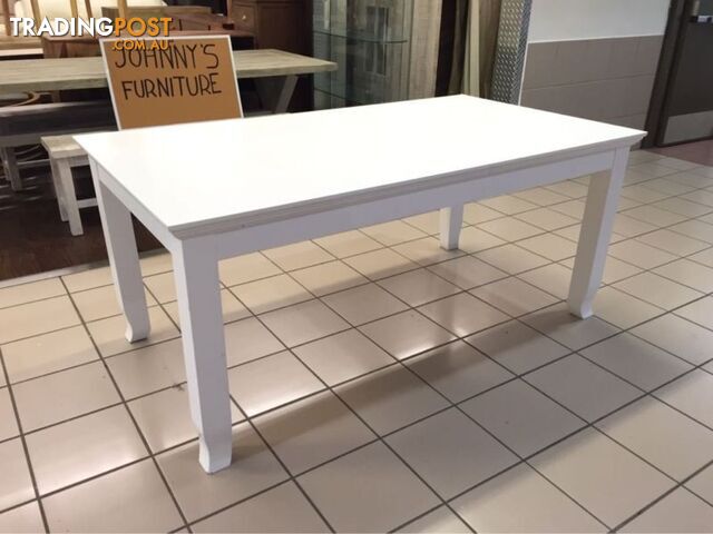 VERONA DINING TABLE (WHITE)