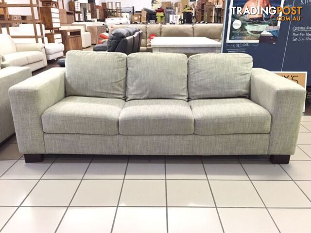 CLEARANCE YAMBA 3 + 2 SEATER PARK WHEAT