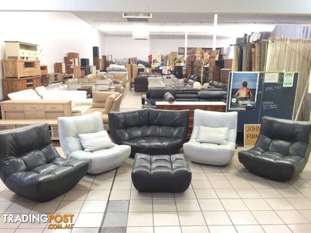 CLEARANCE 100% LEATHER SET 4 CHAIRS+CORNER+OTTOMAN + 2 CUSHIONS