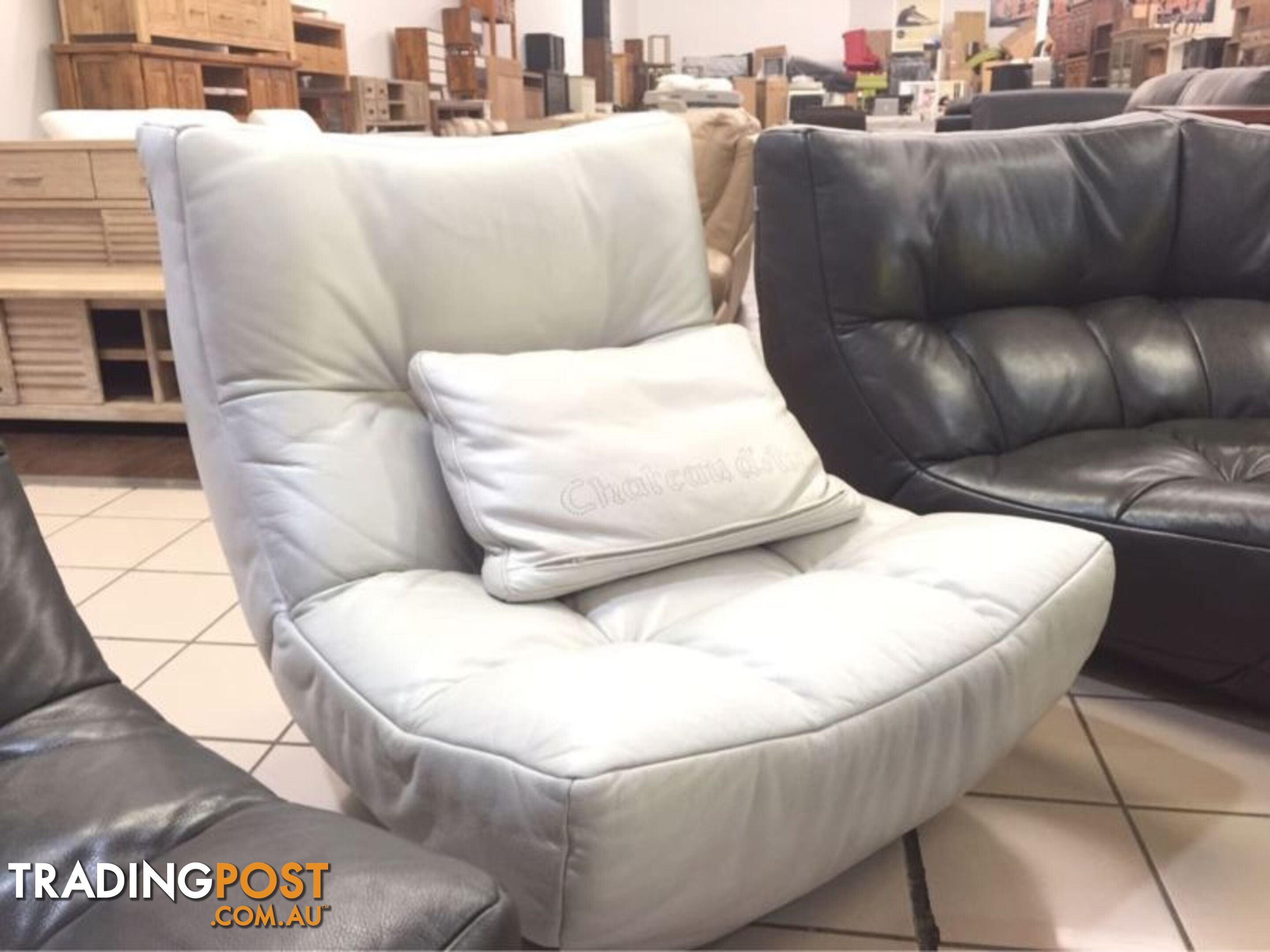 CLEARANCE 100% LEATHER SET 4 CHAIRS+CORNER+OTTOMAN + 2 CUSHIONS