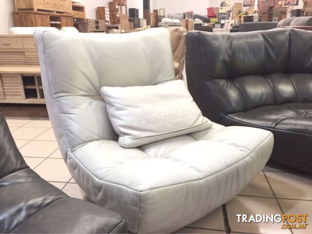 CLEARANCE 100% LEATHER SET 4 CHAIRS+CORNER+OTTOMAN + 2 CUSHIONS