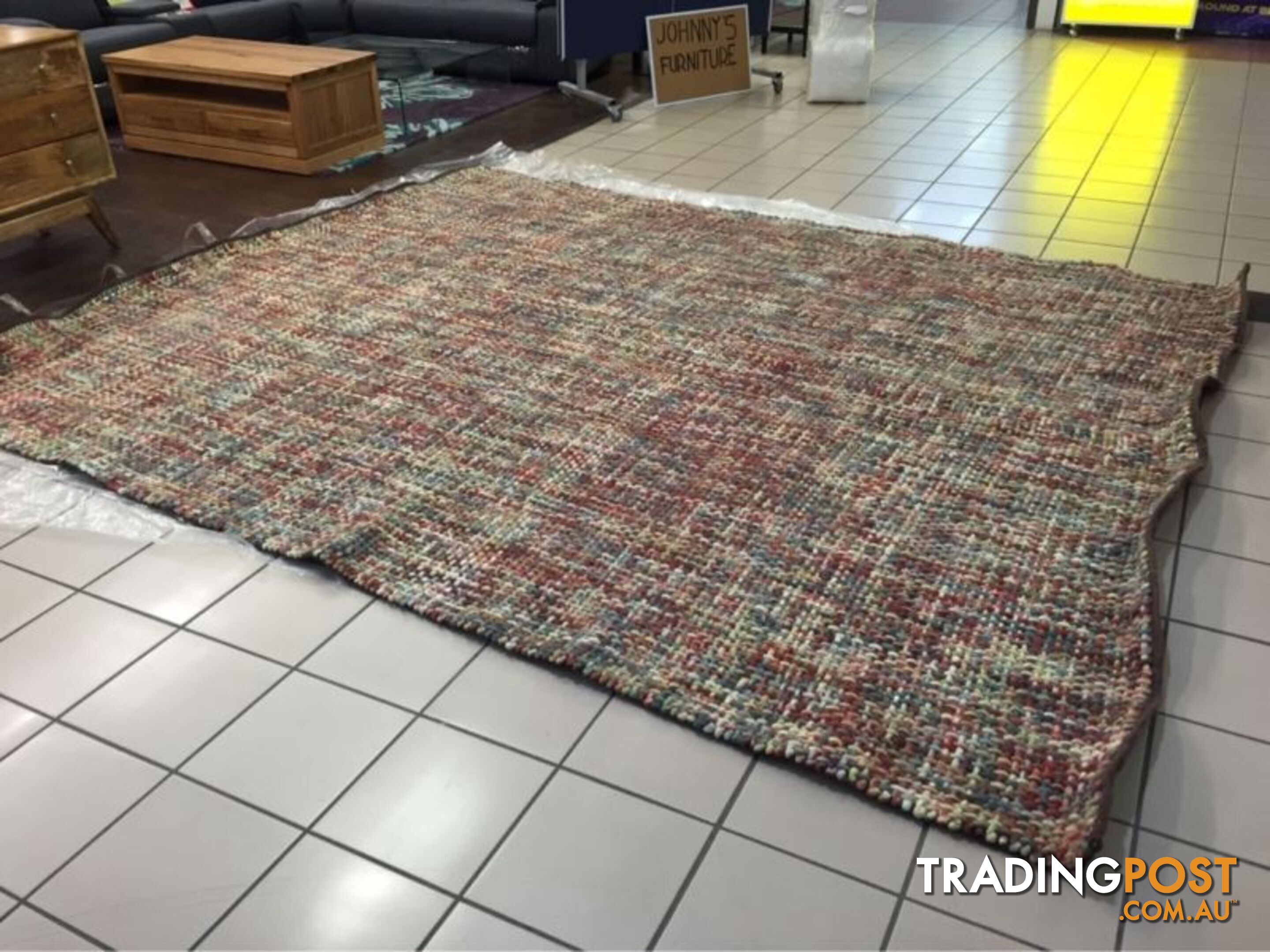 CLEARANCE 100% WOOL RUG 3.5 X 3 METRES