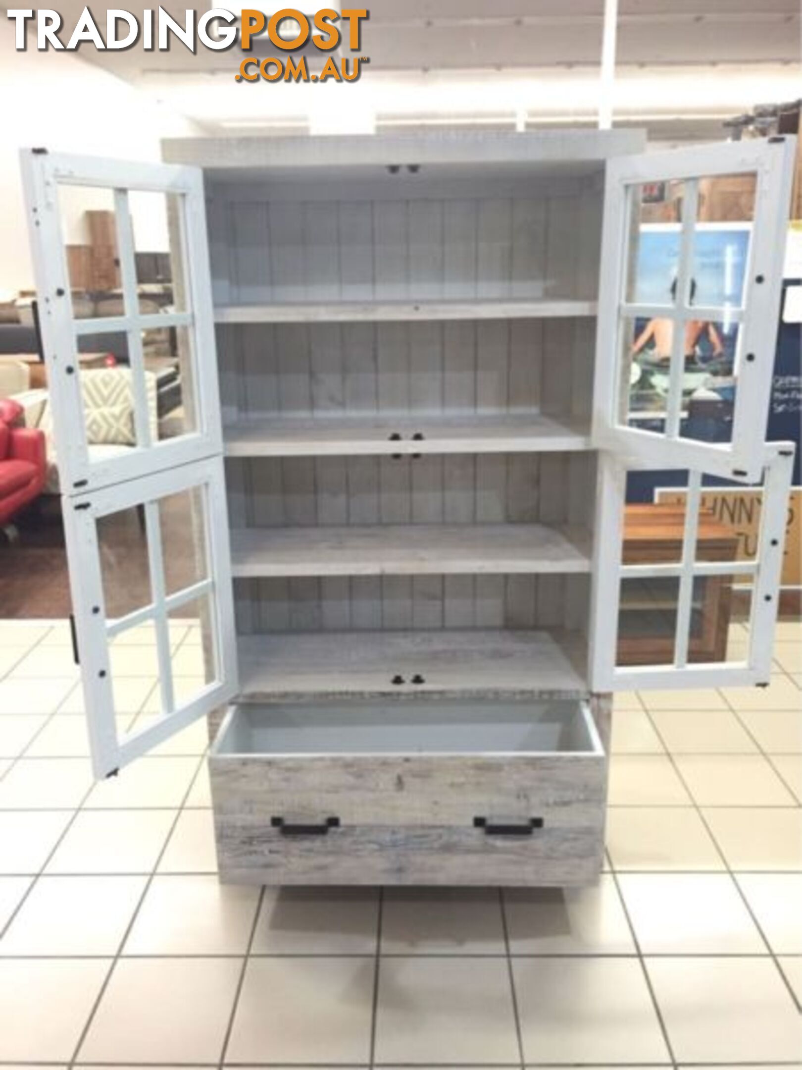 MIDDLETOWN DISPLAY CABINET WHITE WASH