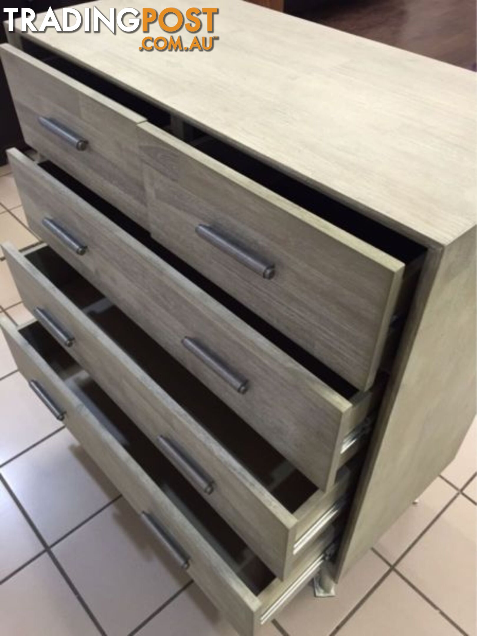 CLEARANCE - SEATTLE TALLBOY 5 DRAWERS - ACACIA LIGHT GREY