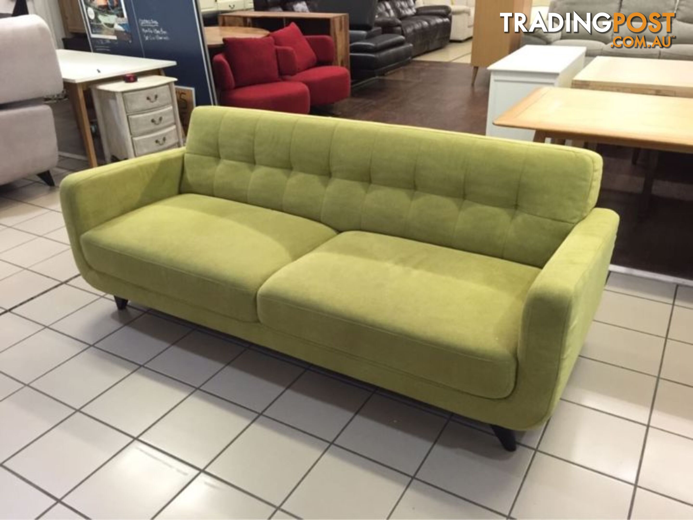 CLEARANCE 3 SEATER FABRIC SOFA (GREEN)