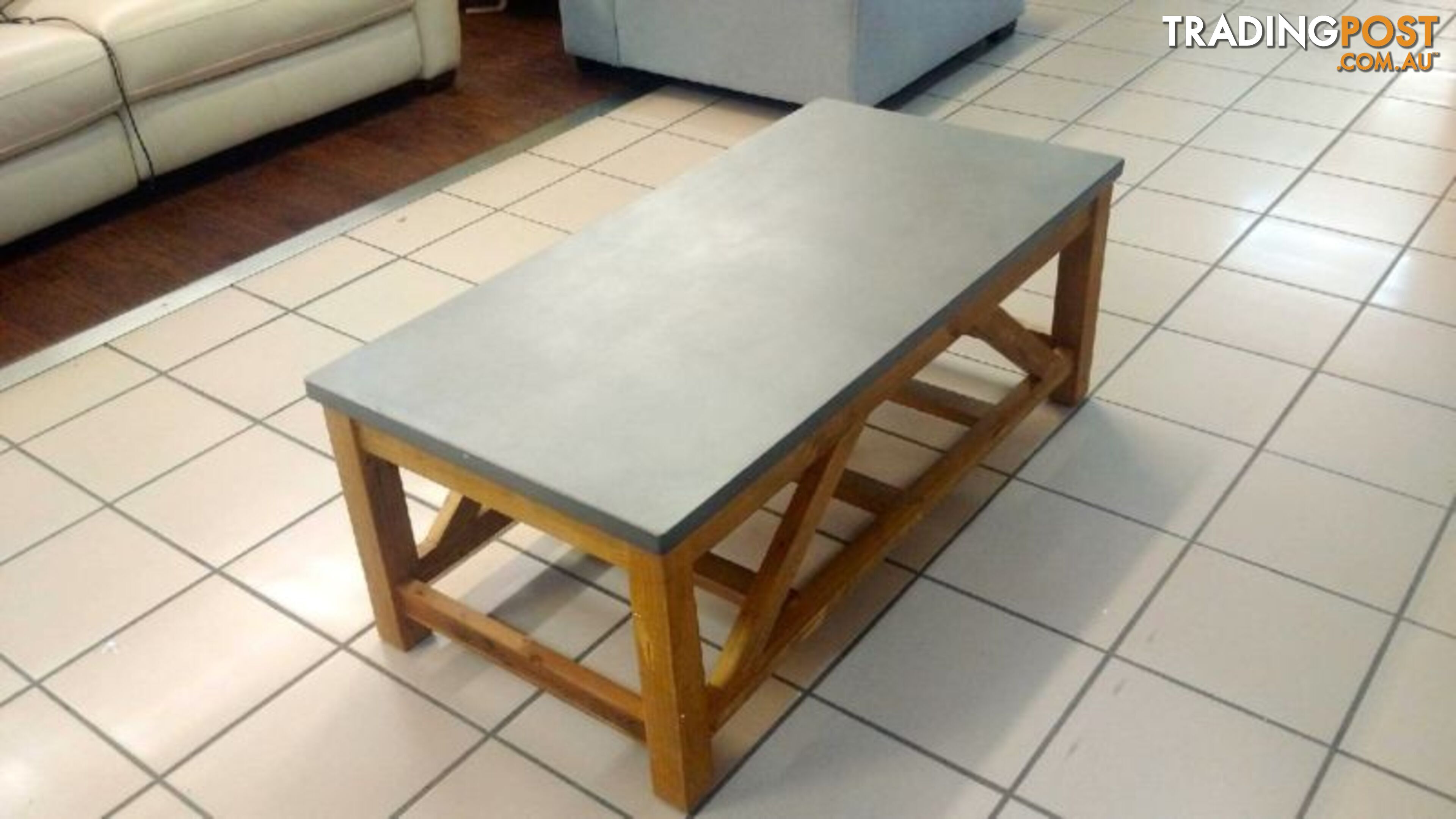 CONCRETE COFFEE TABLE