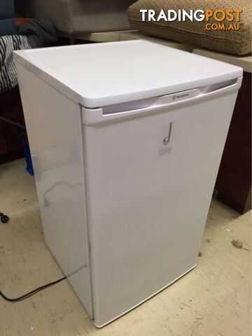 MINI FRIDGES FOR SALE (OVER 50 UNITS IN STOCK)