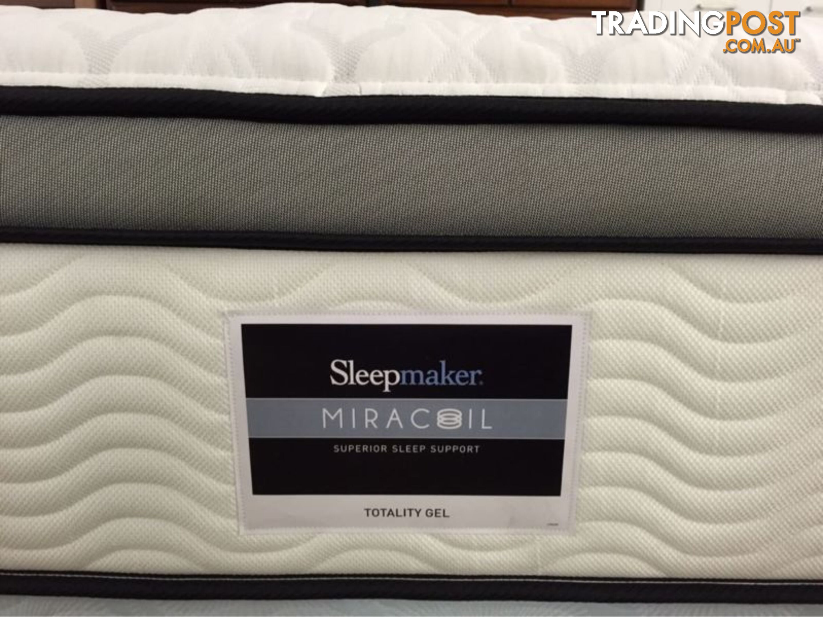 SLEEPMAKER MIRACOIL TOTALITY GEL QUEEN MATTRESS