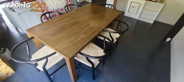 Dining table with six seats 6