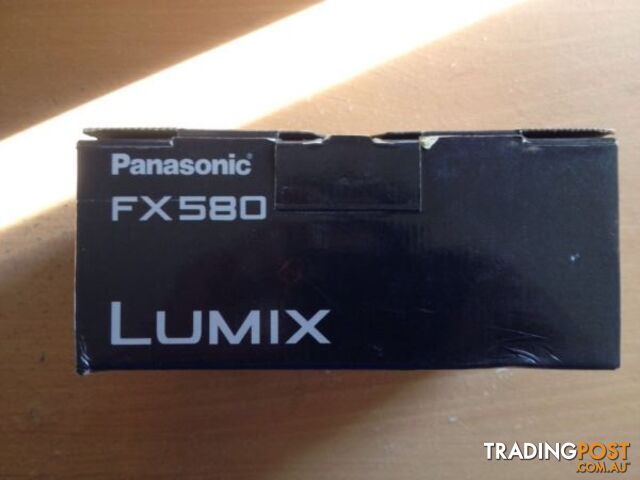 Panasonic FX580 LUMIX camera