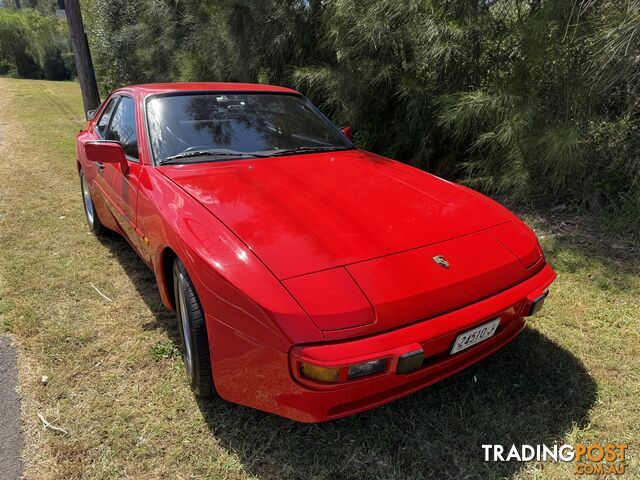 1985 Porsche 944 Coupe Auto Genuine ONE owner
