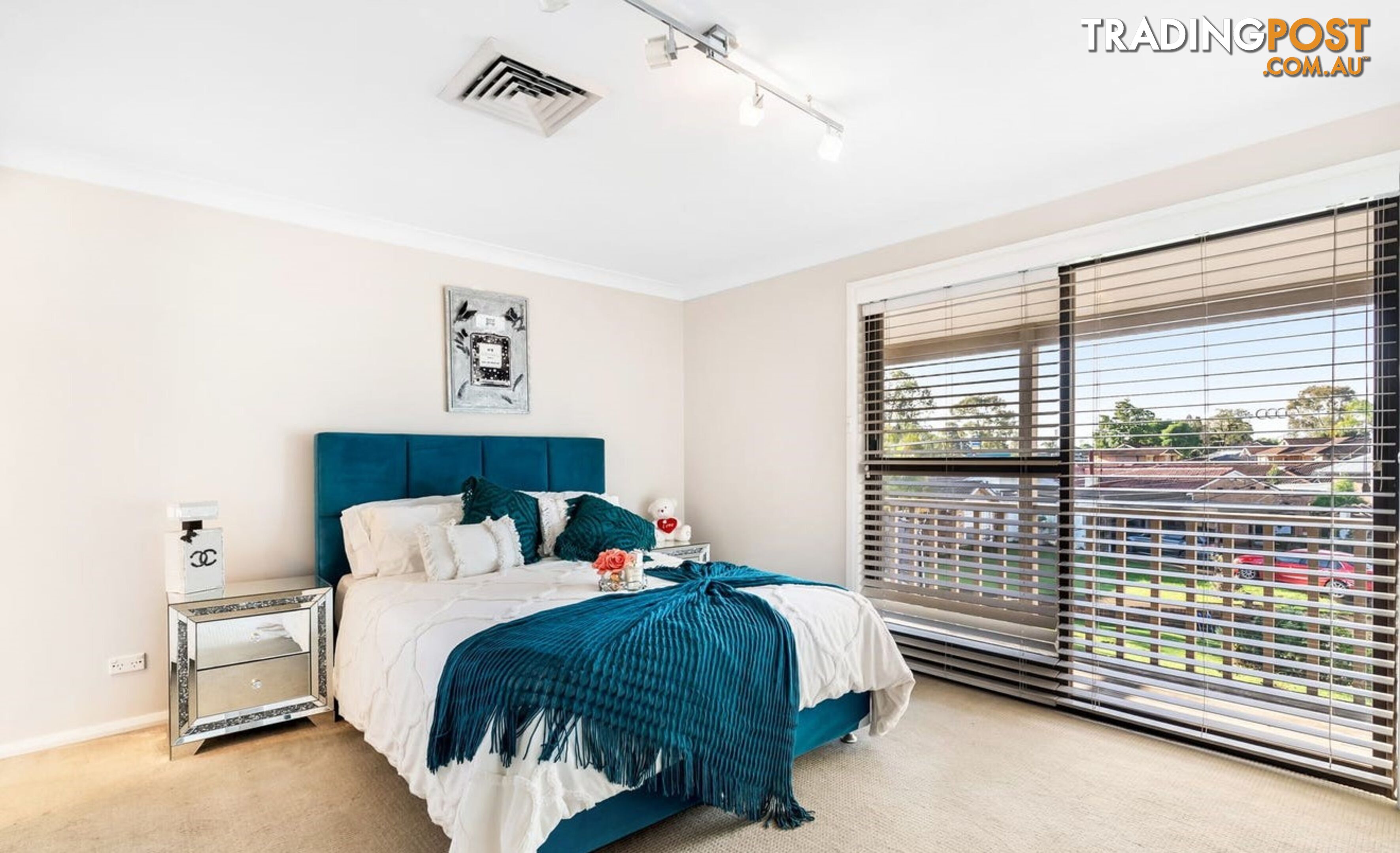 3 Ingoola Close MOOREBANK NSW 2170