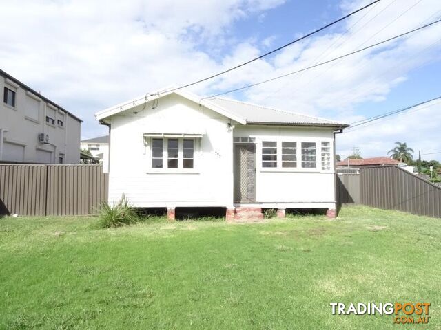 171 Smart Street FAIRFIELD HEIGHTS NSW 2165