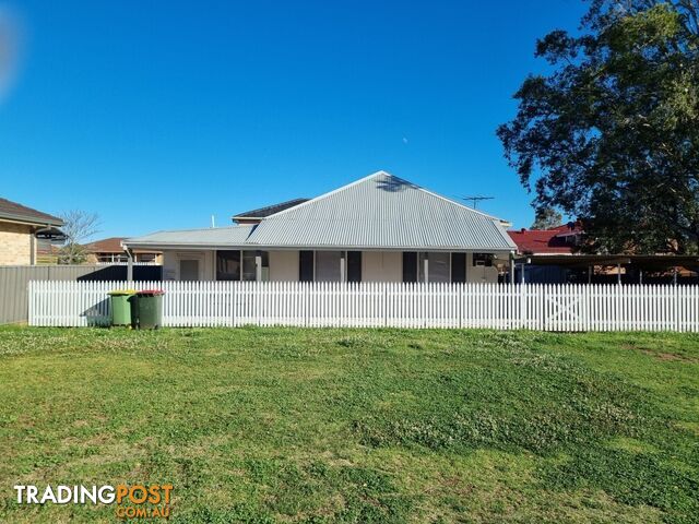 95 Humphries Road ST JOHNS PARK NSW 2176