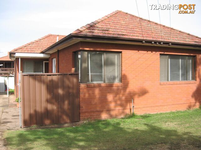 415a Hamilton Road FAIRFIELD WEST NSW 2165