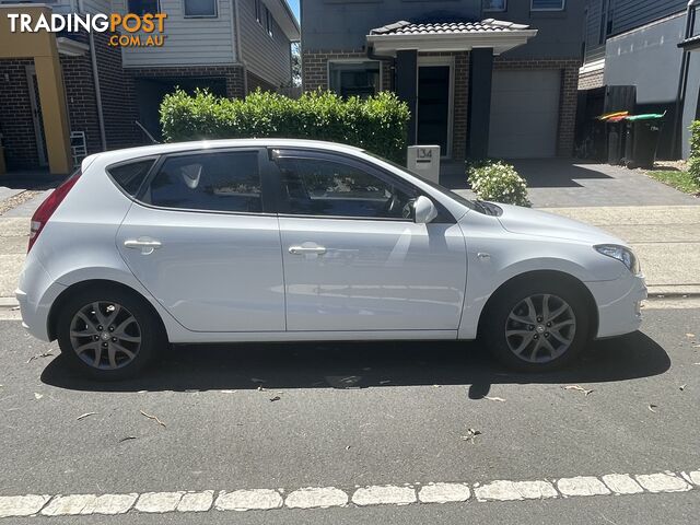 2011 Hyundai i30 Hatchback Manual